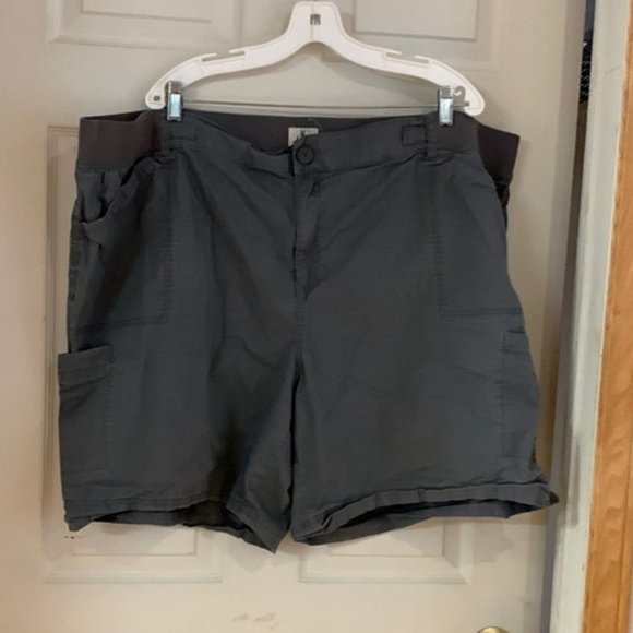 D/C Grey Shorts Size 30 - Picture 1 of 6